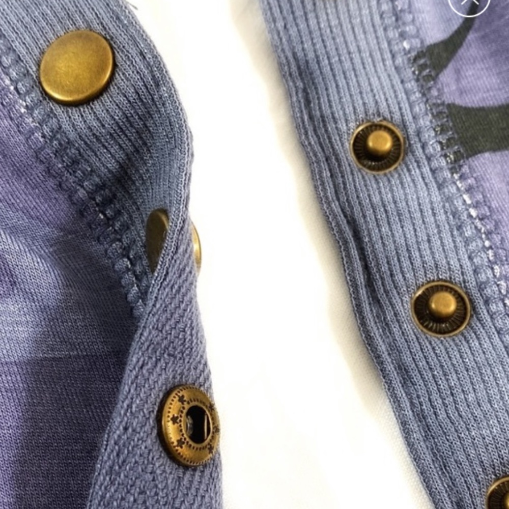 LAST ONE !💥 Very well made ! Blue camo button down cardigan - Picture 5 of 6